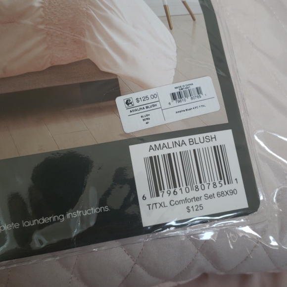 - Hallmart Collectibles

Amalina 4-Pc. Comfor - Picture 9 of 12